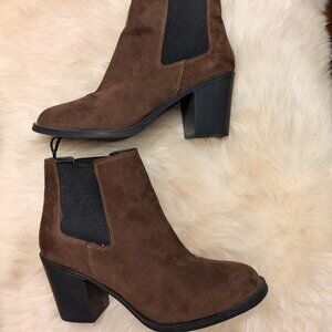 H& M Brown Heel Boots